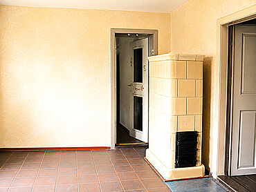P26-03-009: Obere Neustadt 22
							08451 Crimmitschau