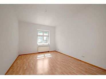 S26-03-008: Wartburgstraße 2b
							09126 Chemnitz