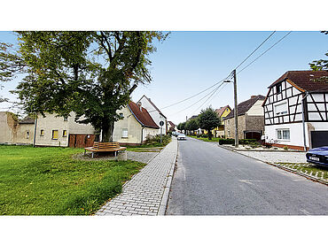 S21-04-007: Am Glockenstuhl 23
							06268 Querfurt