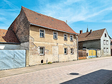 D26-03-028: Bretlebener Hauptstraße 114
		06577 An der Schmücke