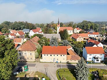 S26-04-018: Dorfstraße 80, 81
							02829 Neißeaue