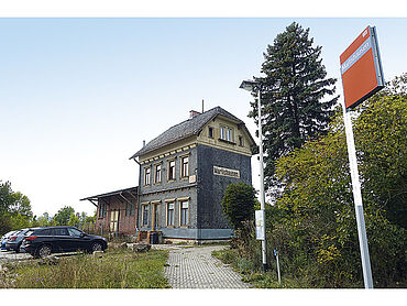S19-04-081: Bahnhof
							99310 Arnstadt