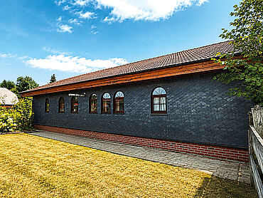 P26-03-002: Müritzstraße 61a
							17248 Rechlin
