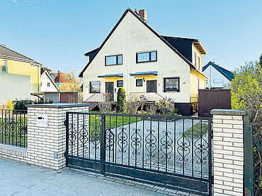 P26-02-001: Britzer Straße 13 A
	12109 Berlin