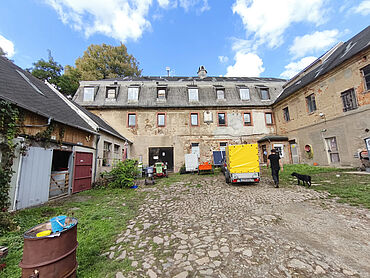 S26-03-085: Rochlitzer Straße 59/60
		09306 Erlau