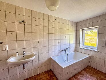 S26-04-047: Olbernhauer Straße 3
							09619 Sayda