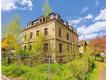 S26-04-004: Ziegelstraße 3a, 3b
							01796 Pirna