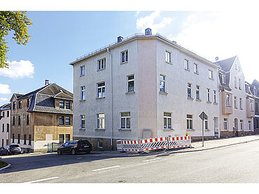 S19-04-003: Falkensteiner Straße 36
							08209 Auerbach