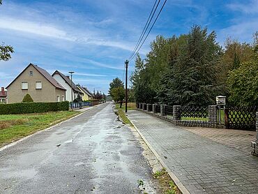 S26-03-114: nahe Siedlungsstraße, Flurstück 139/3
							03130 Tschernitz