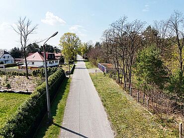 S26-02-079: Kiefernweg, Flurstück 10/17
							04910 Elsterwerda