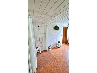 S26-04-079: Buscha 2
							04618 Langenleuba-Niederhain