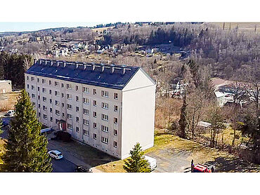 S25-04-091: Clara-Wieck-Ring 26
							08258 Markneukirchen