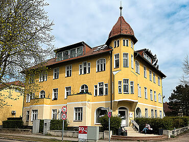 P26-03-021: Heinestraße 46
							16341  Panketal
