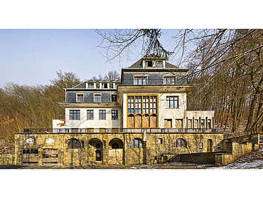 S23-01-073: Dombergweg 7
							98527 Suhl