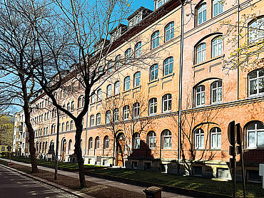 P26-02-012: Klarastraße 38
	09247 Chemnitz