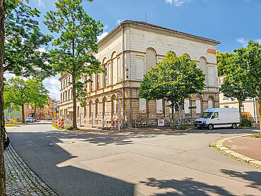 S26-03-038: Max-Pechstein-Straße 31
							08056 Zwickau