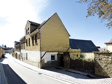 S20-04-067: Rote Gasse 1
							06721 Osterfeld