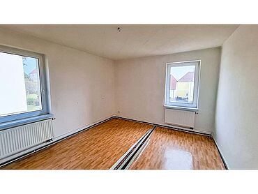 S26-01-089: Ziegelrodaer Straße 19
							06571 Roßleben-Wiehe