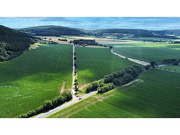 S26-03-109: an der /nahe der L1026, diverse Flurstücke;
							98590 Roßdorf/Rhön