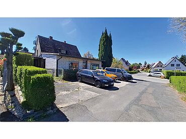S26-03-073: Eichenweg 2
							06712 Zeitz