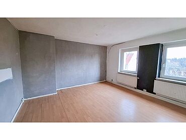 S26-01-088: Ziegelrodaer Straße 13/15
							06571 Roßleben-Wiehe
