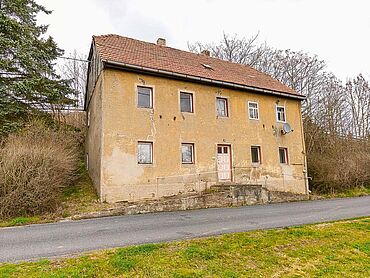 S26-02-067: Gertitzscher Straße 2
							04720 Döbeln