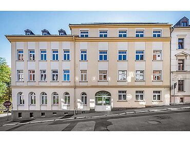 S26-04-040: Oststraße 7
							08468 Reichenbach