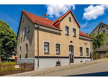 S26-03-040: Mittelstraße 3
		08112 Wilkau-Haßlau