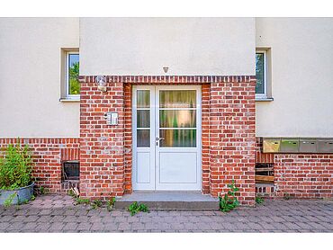S26-03-008: Wartburgstraße 2b
							09126 Chemnitz