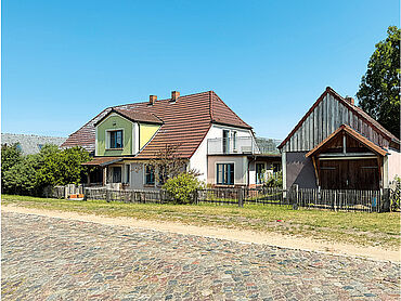 N26-03-013: Luckower Straße 6
		17375 Vogelsang-Warsin