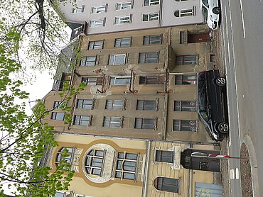 D17-04-016: Siegener Straße 34 
							08523 Plauen 