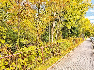 S26-04-002: Roßthaler Straße,
							01705 Freital
