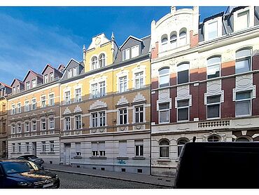 S26-04-071: Hospitalstraße 28
							06712 Zeitz